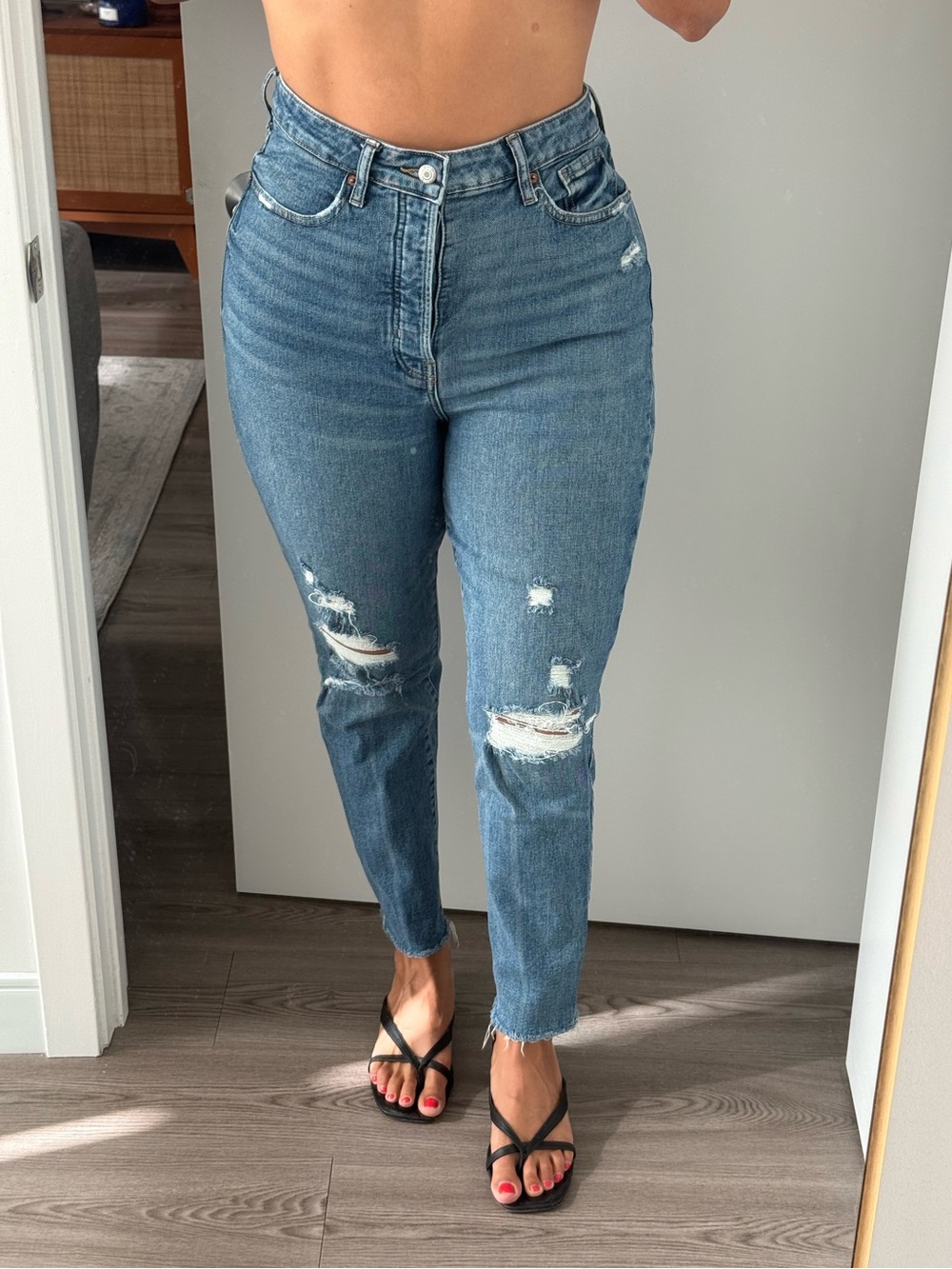 Old Navy - Higher High-Rise O.G. Straight Jeans